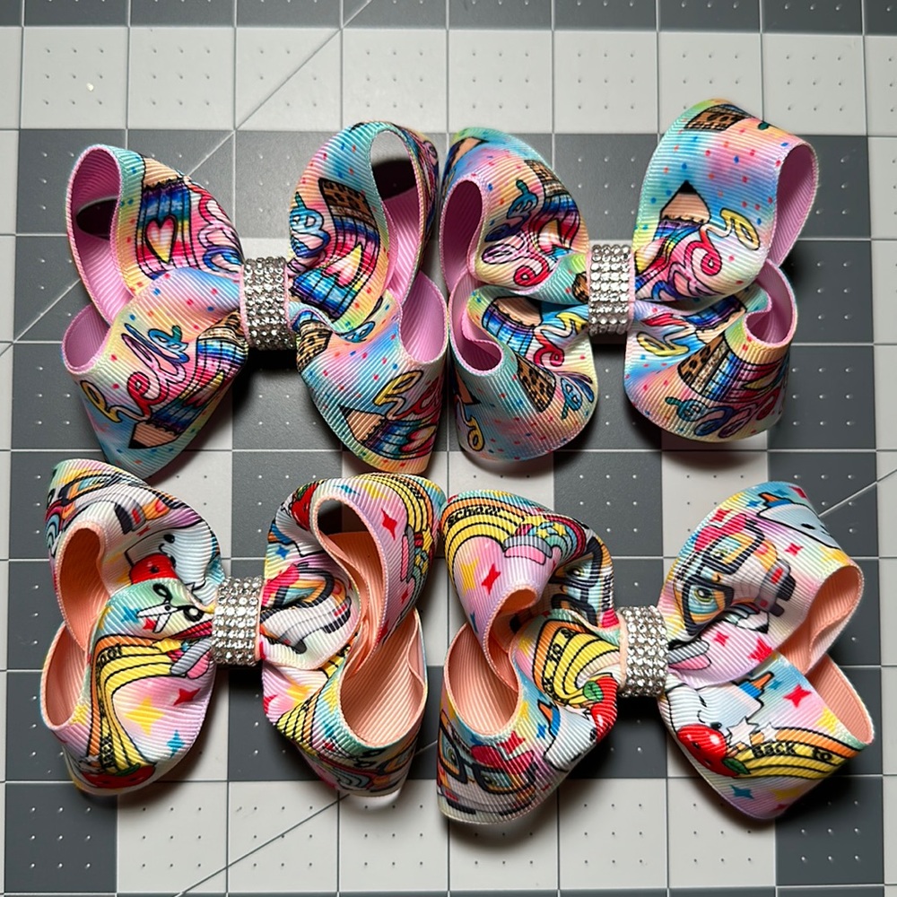 Beautiful bows (back to school)